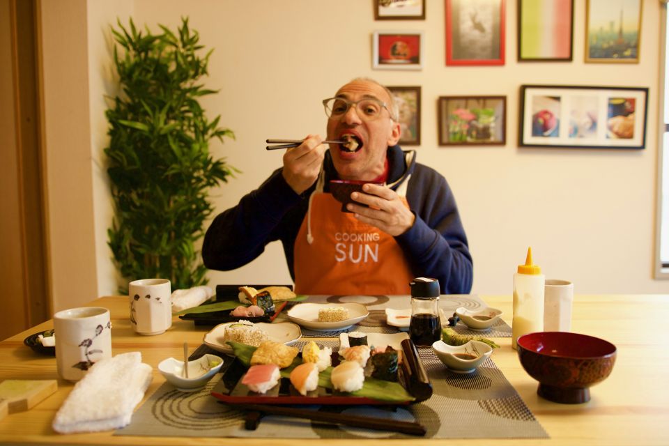 Tokyo: Sushi Making Class - Experience