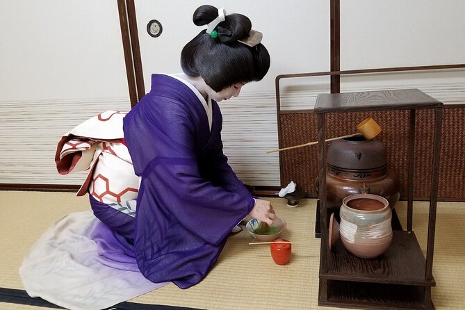 Traditional Geisha and Tea Ceremony Experience in Asakusa
